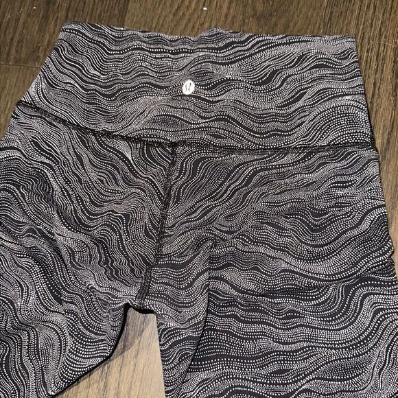 Lululemon Barre3 Leggings - Size 6 - Picture 3 of 7